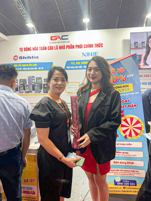 Rất nhiều quà tặng đã được gửi tới quý khách hàng